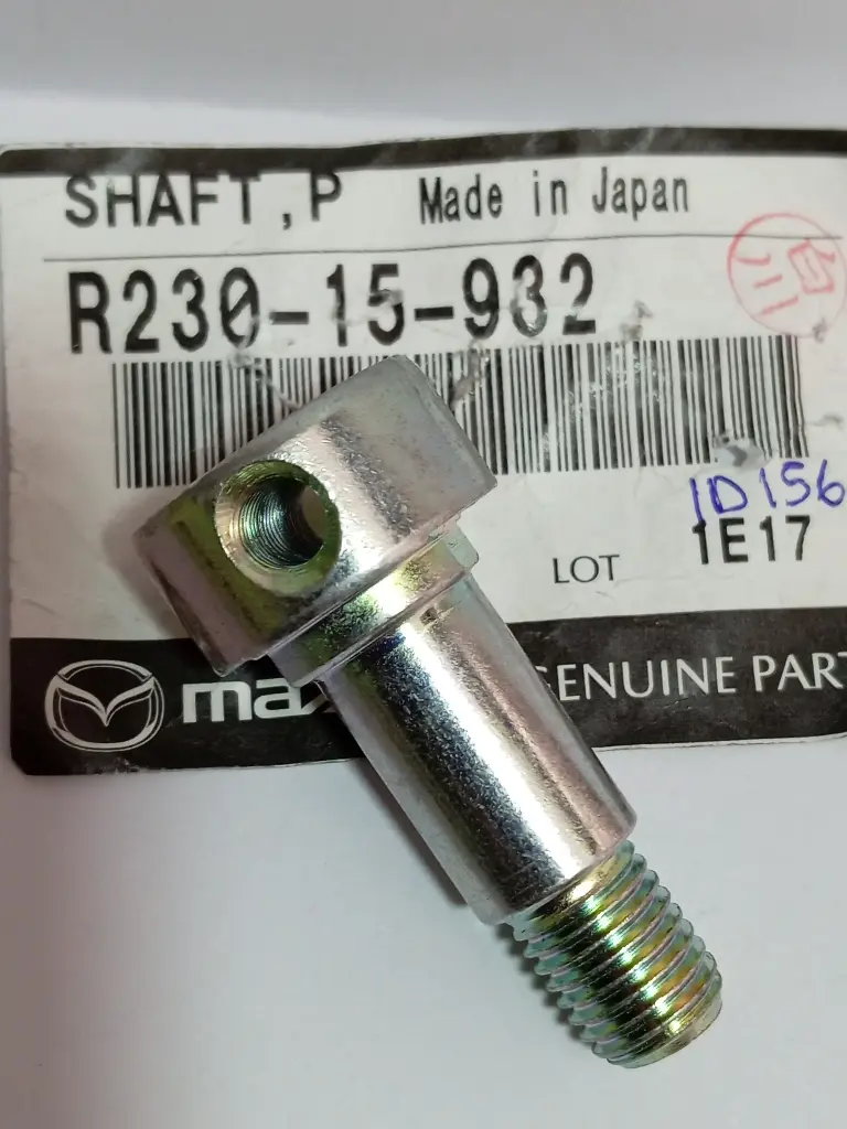 TORNILLO REGULACION POLEA BANDA B2600 1997-2007 BT-50 2.6 2008-2016